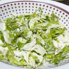 A picture of Tofuu green salad.
