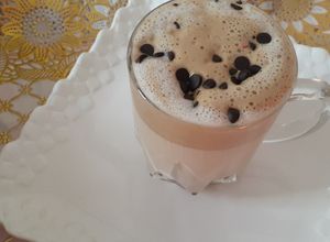 صورة لوصفة كابتشينو القارورة أو رغوة النسكافيه في خمس دقائق بدون آلة