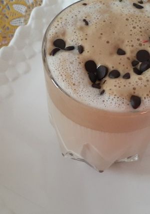 صورة لوصفة كابتشينو القارورة أو رغوة النسكافيه في خمس دقائق بدون آلة