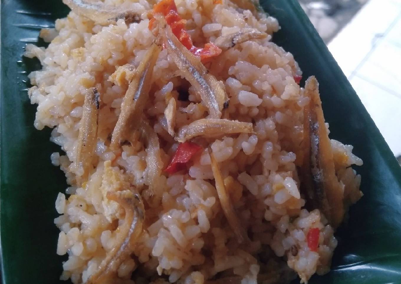 Nasi goreng teri asin