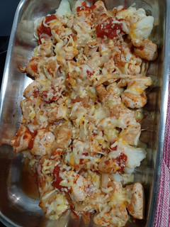 Una foto de Pollo con coliflor