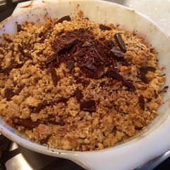 Pear, Hazelnut & Bournville Dark Chocolate Crumble 🍐🍫 A picture of Pear, Hazelnut & Bournville Dark Chocolate Crumble 🍐🍫.