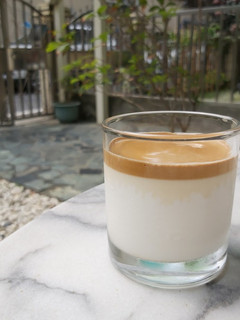 Dalgona 400 times Coffee☕400次咖啡☕ 的食譜成品照片