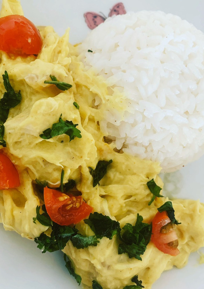 Una foto de Ají de gallina sin ají, ni huevos ni aceitunas