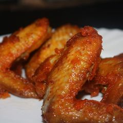 A picture of Baroskitchen tasty chicken wings.