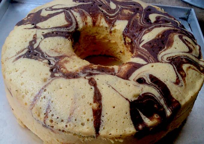 Resep Eureka! Bolu Marmer Jadul 4 Telur Tapi Seukuran 8 Telur! Oleh  Ayraliant - Cookpad Resep Eureka! Bolu Marmer Jadul 4 Telur Tapi Seukuran 8 Telur! Oleh  Ayraliant - Cookpad