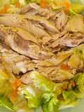 Lecha a la sal y de acompañamiento una rica ensalada