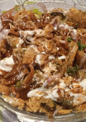 A picture of Masala Papri Chaat.