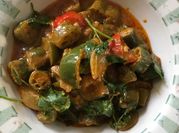 A picture of bhindi chicken