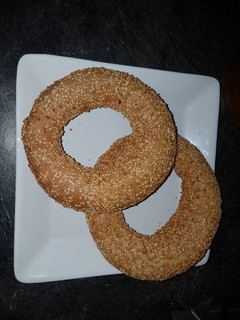 صورة لوصفة الكعك التركي سميت/simit