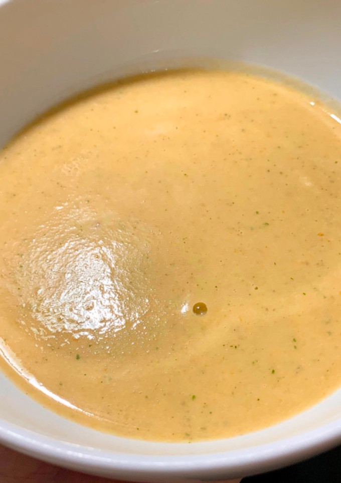 Una foto de Crema de calabacín y champiñón sin patata en Thermomix