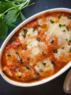 Una foto de Berenjenas a la parmesana