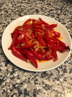 Фото Жареный перец с луком.