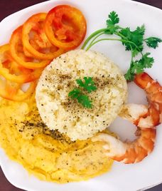 cơm pho mát con bò cười