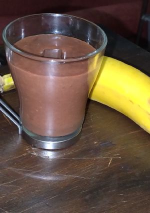 Una foto de Crema de plátano con chocolate