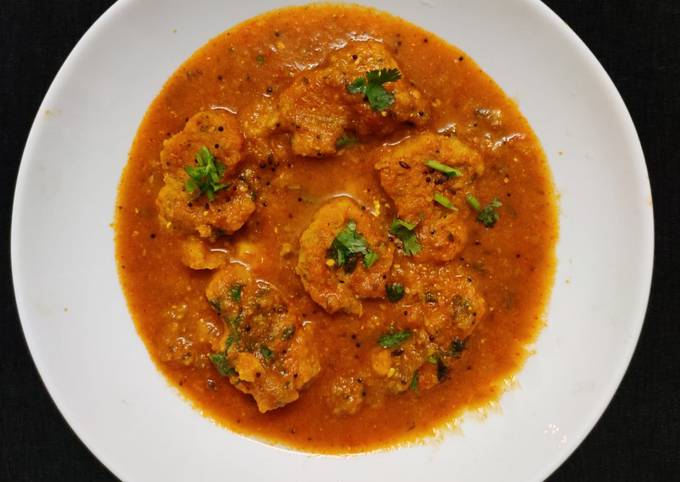 Recipe of Quick Muthiya Curry