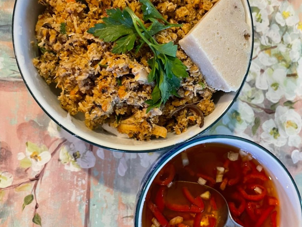 Bánh đúc thịt gà cháy