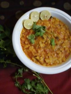વઘારેલી રોટલી (Leftover Roti Fry With Buttermilk  Recipe In Gujarati) રેસીપી મુખ્ય ફોટો
