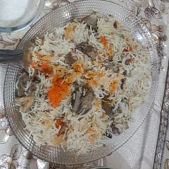 A picture of Yakhni pulao.