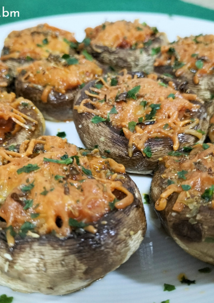 Una foto de Champiñones rellenos de chistorra y queso en airfryer
