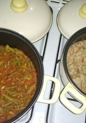 صورة لوصفة رز بشعيرية..وفاصوليا ببندوره