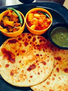 चने की दाल का पराठा (Chane ki dal ke parathe recipe in Hindi) रेसिपी मुख्य फोटो
