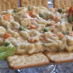 A picture of Pizza hut salad.