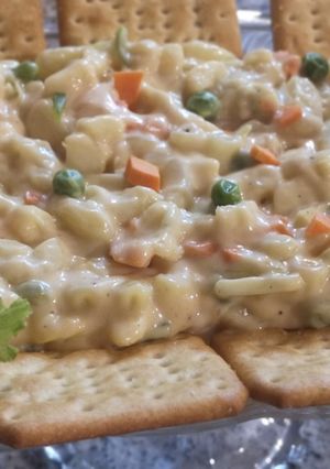 A picture of Pizza hut salad.