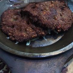 A picture of Chapli kabab.