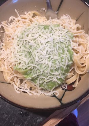 A picture of Avacado Spinach Fettuccine.