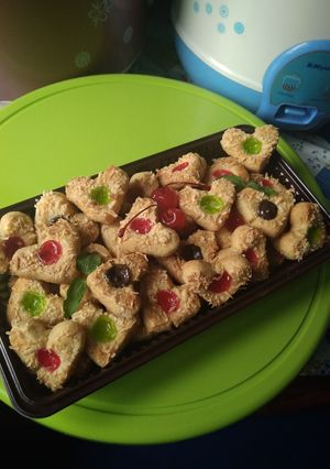 Foto resep Cheese thumberin cookies with jam