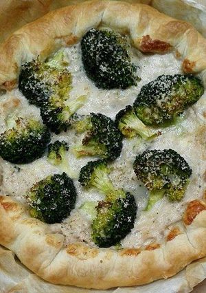 Una foto de Quiche de brócoli y atún