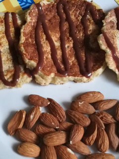 Una foto de Pancakes de plátano y avena