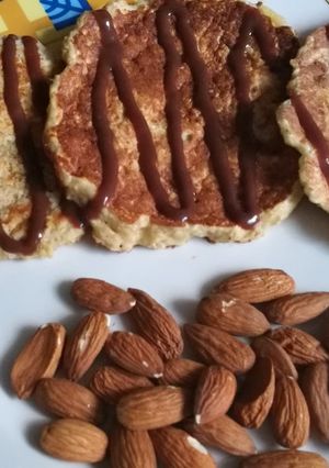Una foto de Pancakes de plátano y avena