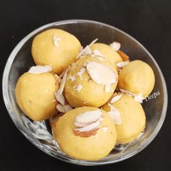 Besan Laddu A picture of Besan Laddu.
