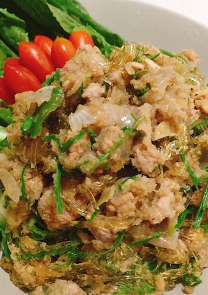 รูปของ ผัดชะอมเส้นแก้วหมูสับ คีโต