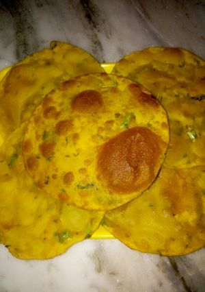 A picture of Missi puri recepie.
