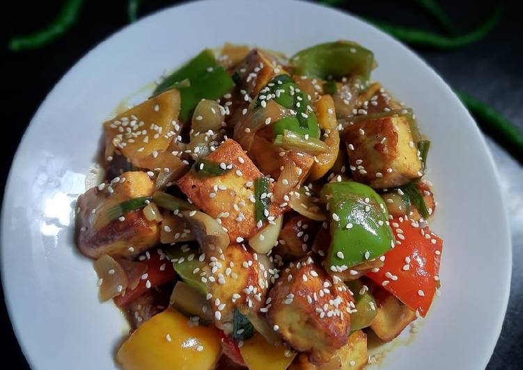 Chilli Paneer Semi Gravy