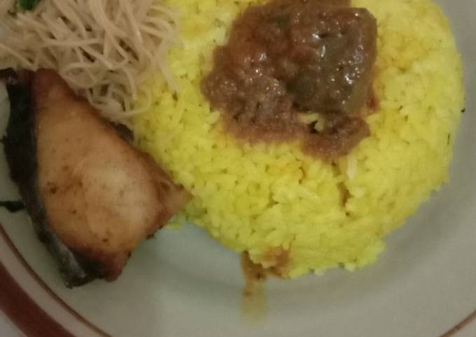 Resep Nasi kuning rice cooker Anti Gagal