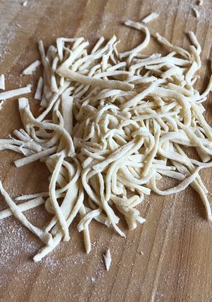 Házi vékonymetélt recept fotója