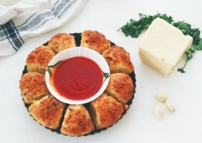 Step-by-Step Guide to Make Favorite Garlic Cheese Monkey Bread
