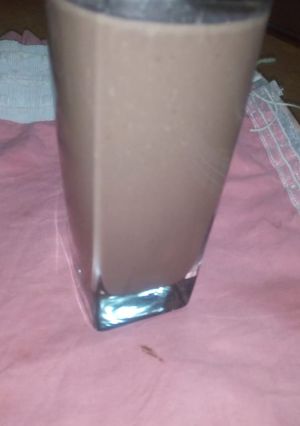 A picture of Banana chocolate smoothie.