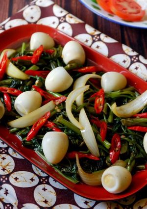 Foto resep Tumis kangkung telur puyuh