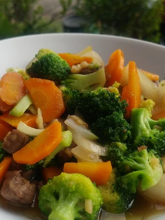 Langkah Gampang Membuat Resep Brokoli Cah Sapi yang  Bikin Ketagihan Anti Ribet, Lezat