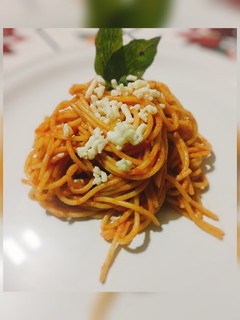 Una foto de Pasta con salsa de jitomate Jazz