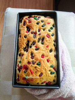 A picture of Tutti-frutti Brown Bread.