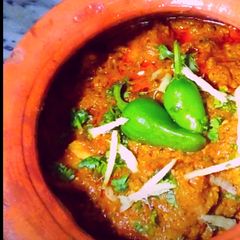 A picture of Chicken Handi.