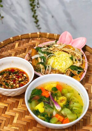 Hình của món Cơm Gà Hội An Dã Chiến.