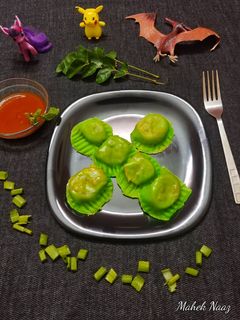 পালং চিকেন মোমো রেসিপির প্রধান ছবি