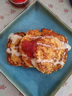 Una foto de Hot cakes, avena-manzana